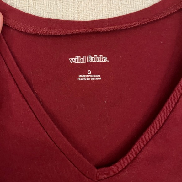 Wild Fable Burgundy/Red Top - Picture 2 of 2